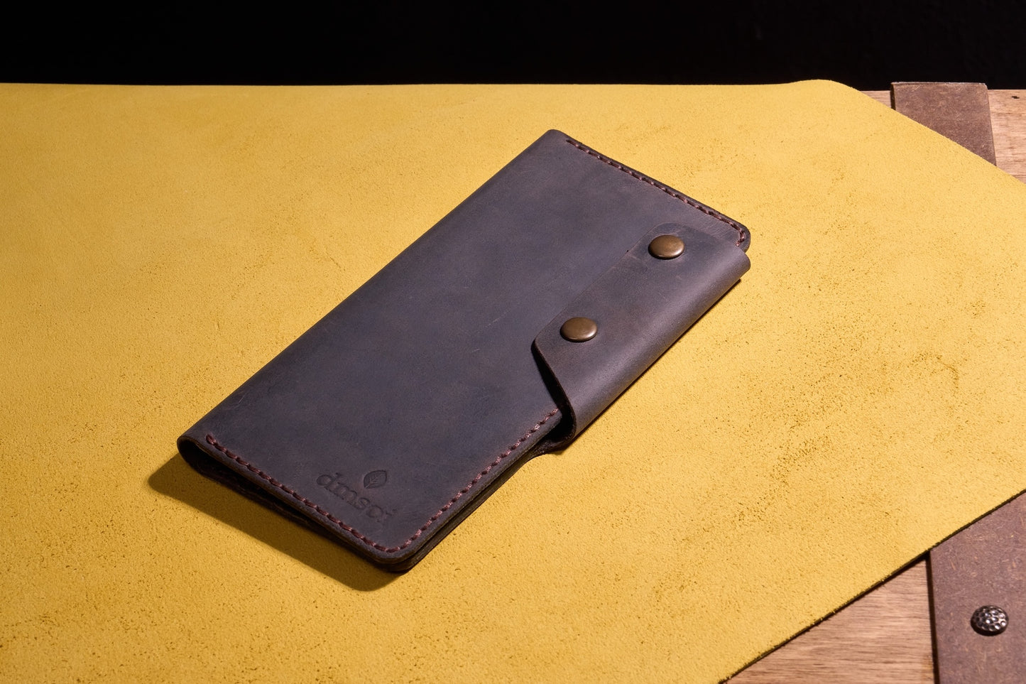 Kahve El Yapımı Deri Erkek Cüzdanı – Özenle Üretilmiş, Hediye ve Günlük Kullanım İçin İdeal