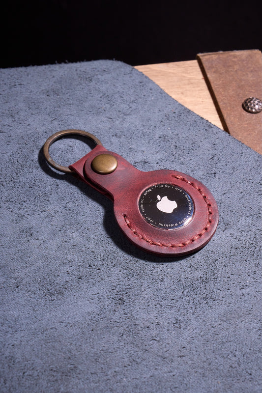 Bordo El Yapımı Hakiki Deri Airtag Anahtarlık, %100 El İşçiliğiyle Üretilmiş Dayanıklı Gerçek Deri Kılıf, Apple AirTag ile Uyumlu, Günlük Kullanım İçin Birinci Sınıf Deri Aksesuar