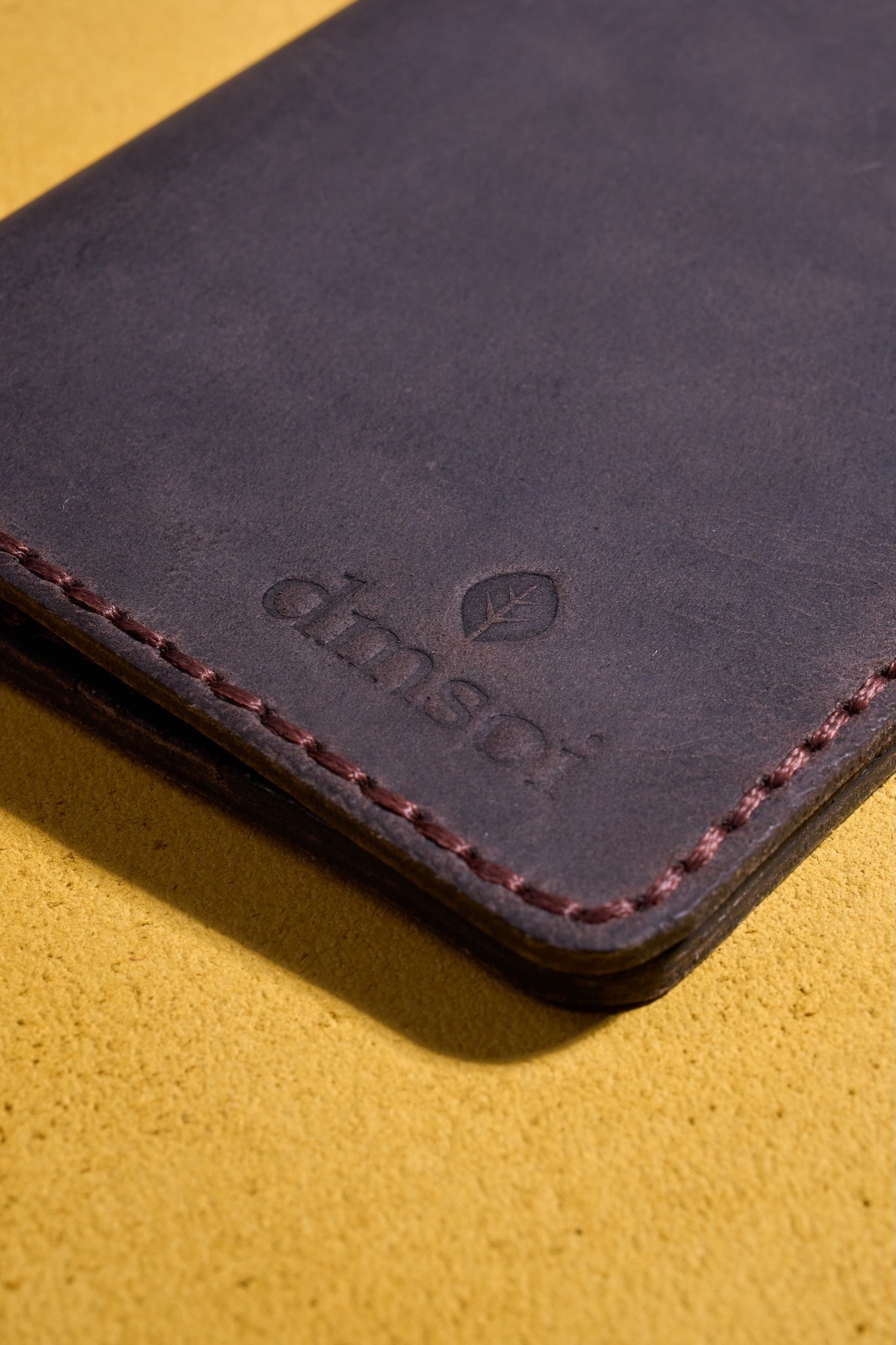 Kahve El Yapımı Deri Erkek Cüzdanı – Özenle Üretilmiş, Hediye ve Günlük Kullanım İçin İdeal