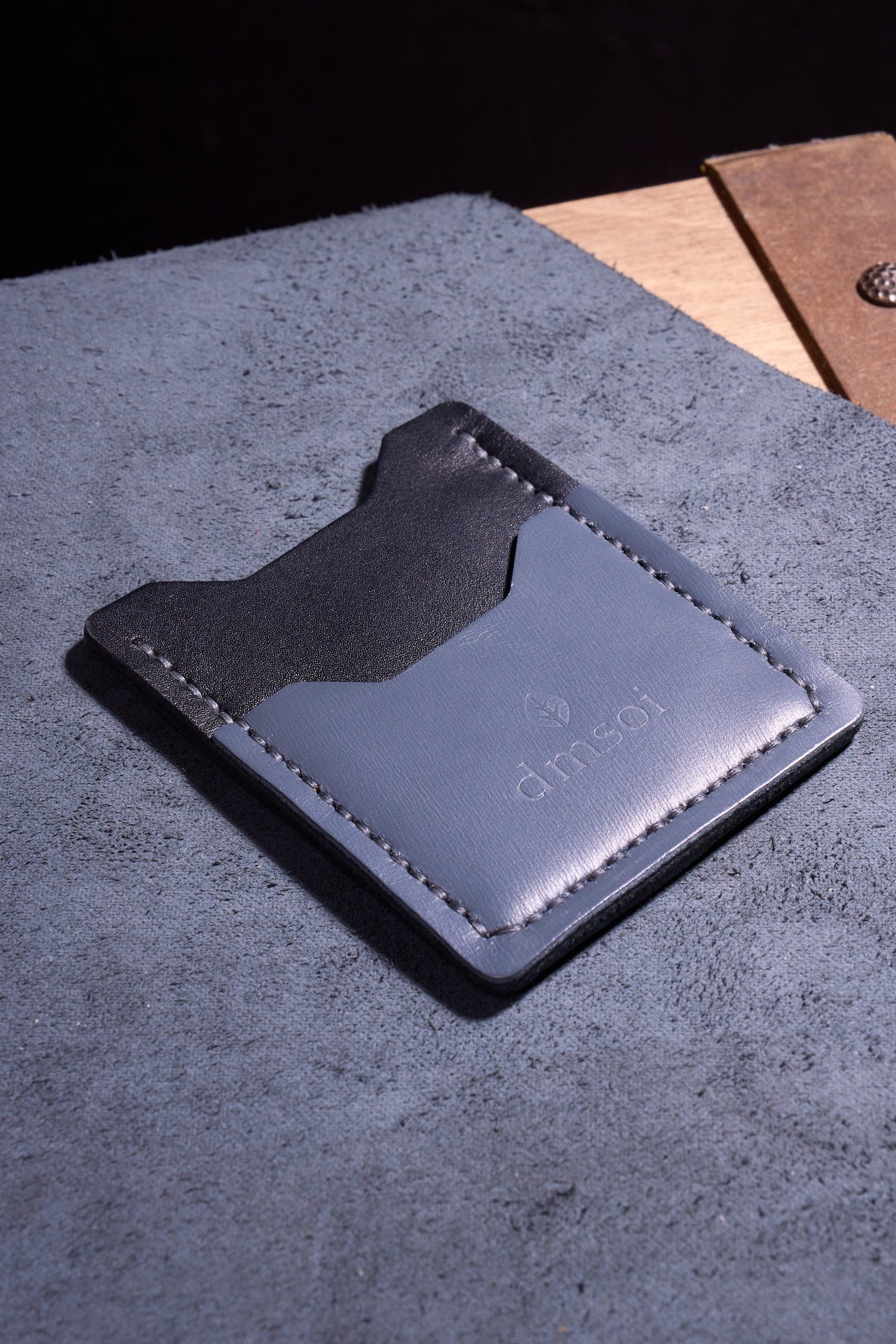 %100 El Yapımı Gri Siyah Deri Kartlık – İnce Ön Cep Tasarımı, Erkekler ve Kadınlar İçin Minimalist Günlük Kullanım veya Hediyelik