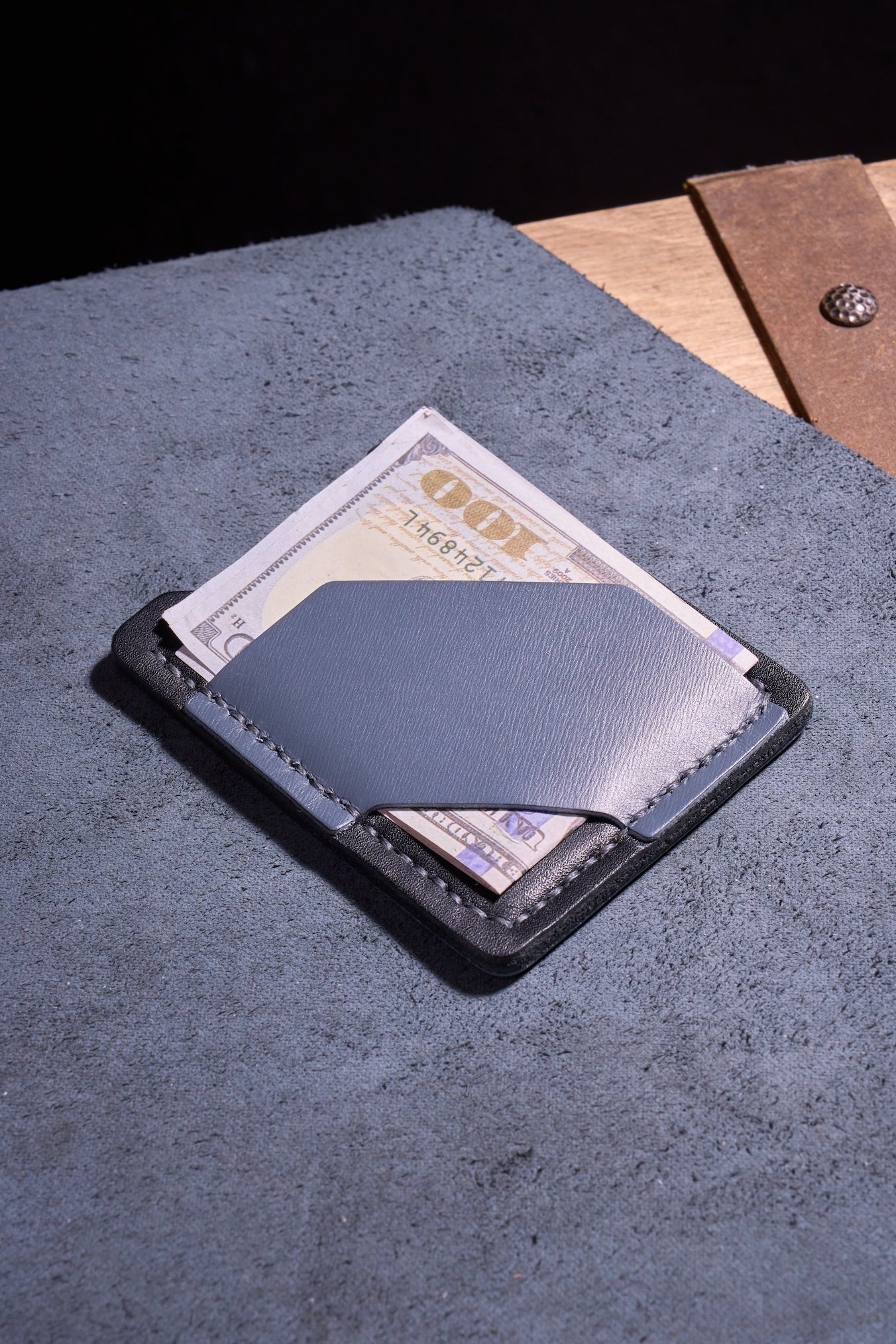 %100 El Yapımı Gri Siyah Deri Kartlık – İnce Ön Cep Tasarımı, Erkekler ve Kadınlar İçin Minimalist Günlük Kullanım veya Hediyelik