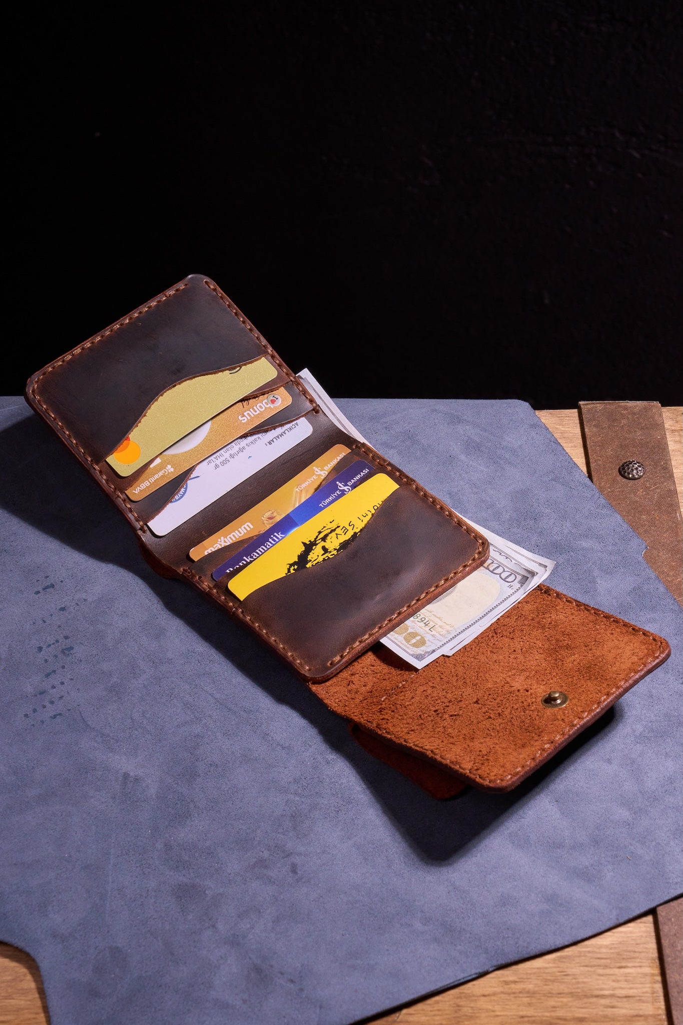 Taba El yapımı hakiki deri kadın cüzdanı. Anneler, öğrenciler, kendiniz ve sevdikleriniz için.