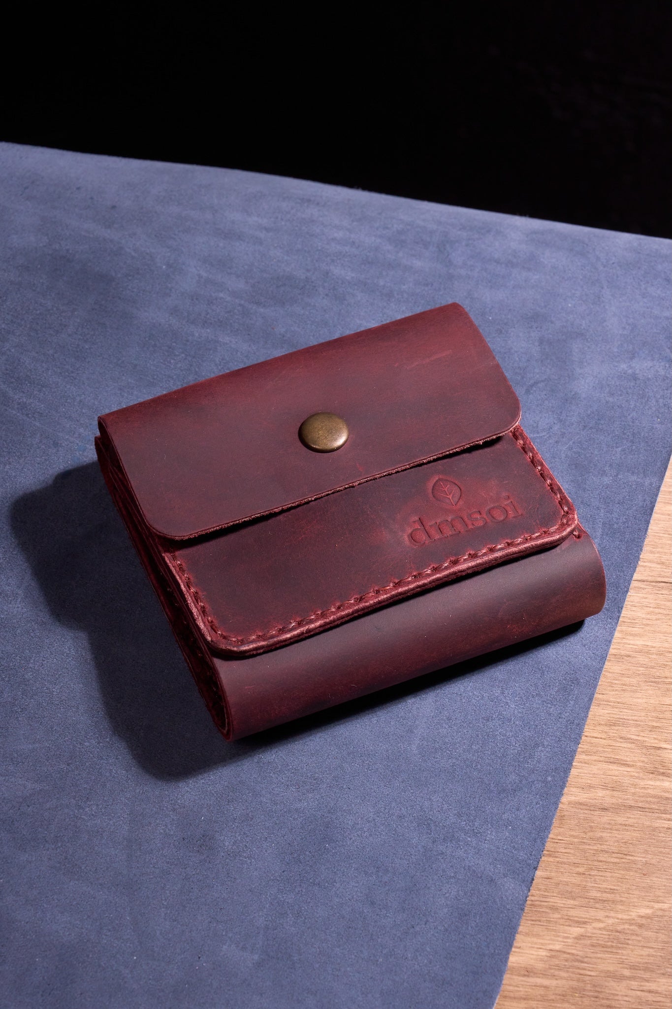 Bordo El yapımı hakiki deri kadın cüzdanı. Anneler, öğrenciler, kendiniz ve sevdikleriniz için.