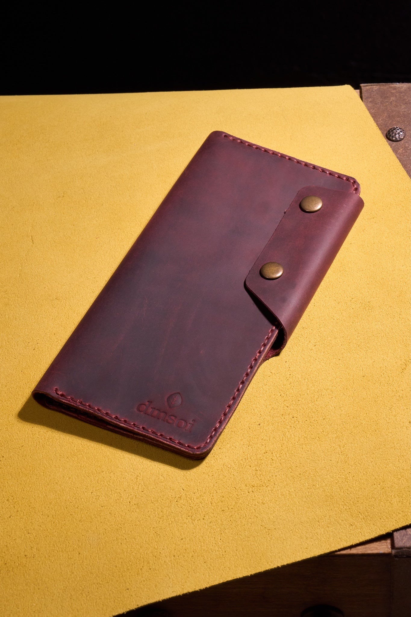 Bordo El Yapımı Deri Erkek Cüzdanı– Özenle Üretilmiş, Hediye ve Günlük Kullanım İçin İdeal