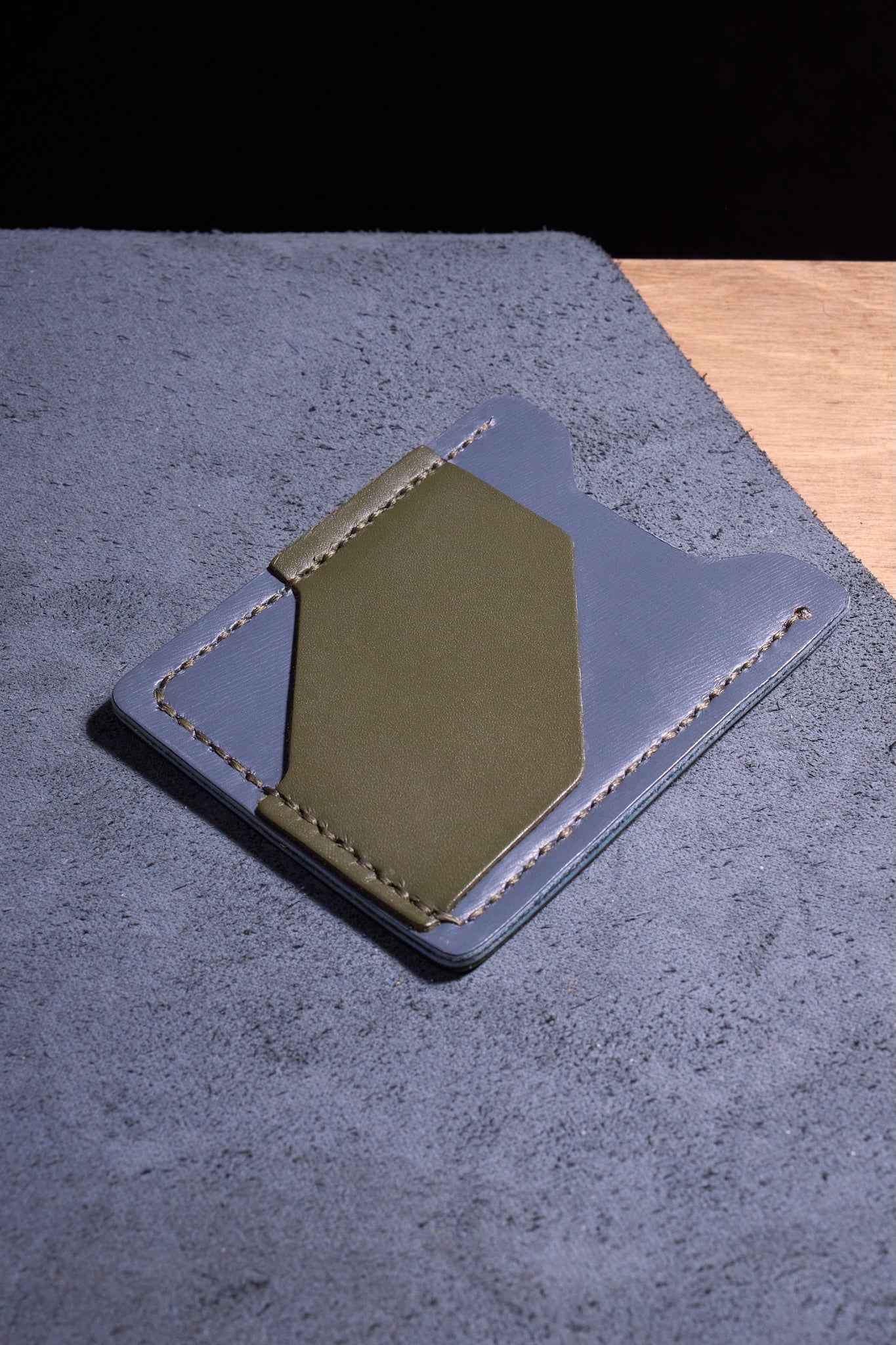 %100 El Yapımı Gri Haki Deri Kartlık – İnce Ön Cep Tasarımı, Erkekler ve Kadınlar İçin Minimalist Günlük Kullanım veya Hediyelik