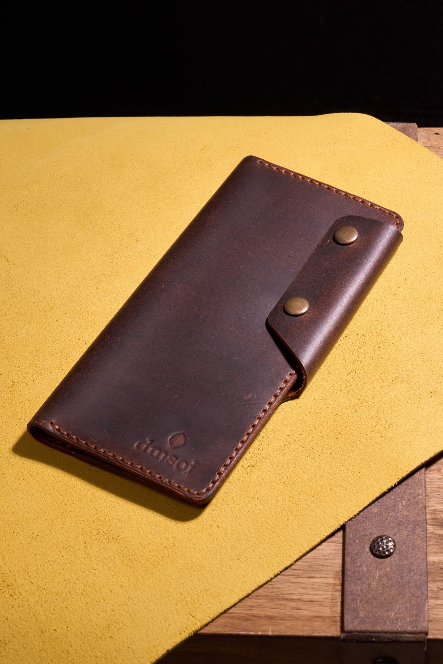 Taba El Yapımı Deri Erkek Cüzdanı – Özenle Üretilmiş, Hediye ve Günlük Kullanım İçin İdeal